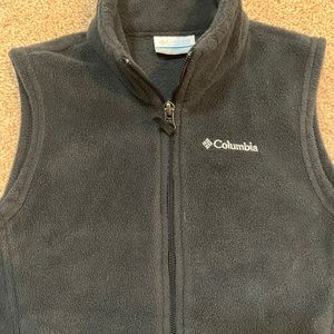 Boys, Columbia fleece vest. Size XS. Black